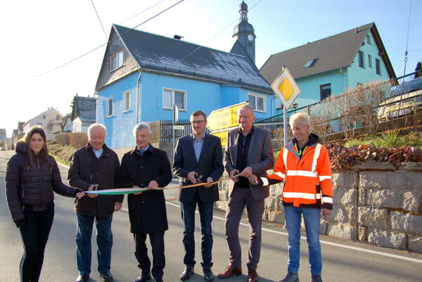 Bild vergr&ouml;&szlig;ern: Stra&szlig;enfreigabe Fr&ouml;bersgr&uuml;n