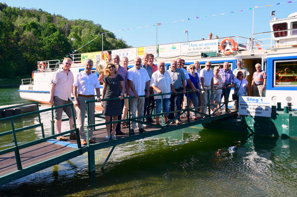 Bild vergr&ouml;&szlig;ern: Kreisr&auml;te auf dem Schiff "P&ouml;hl" an der Talsperre P&ouml;hl