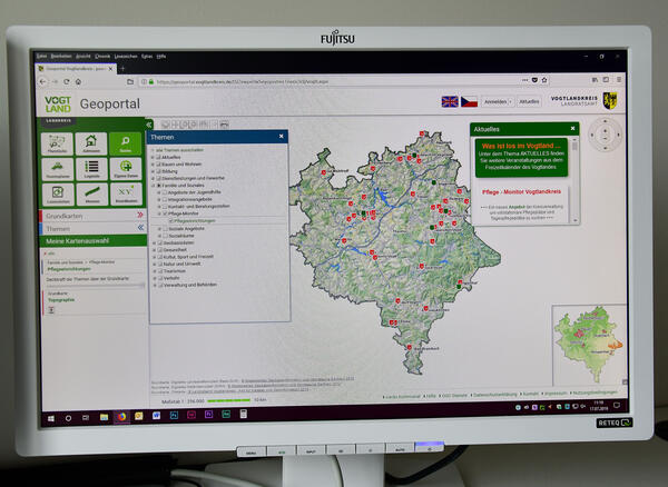 Bild vergr&ouml;&szlig;ern: Der &raquo;Pflege-Monitor Vogtlandkreis&laquo; ist ein neues kostenfreies digitales Angebot des Vogtlandkreises.