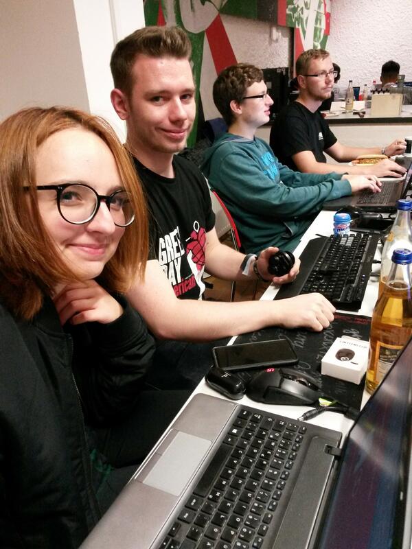 Bild vergr&ouml;&szlig;ern: Drei Teams des Informatikgymnasiums vom BSZ Vogtland Rodewisch nahmen an der &raquo;Langen Nacht des Coding&laquo; an der Wests&auml;chsischen Hochschule Zwickau teil.