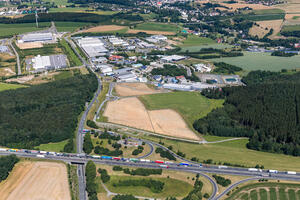 Bild vergr&ouml;&szlig;ern: Luftbild vom Industriegebiet Autobahnanschlussstelle Reichenbach