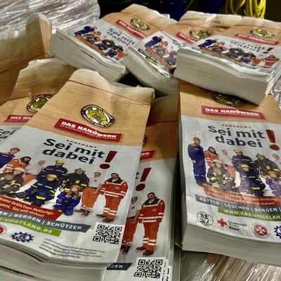 Bild vergr&ouml;&szlig;ern: Das Bild zeigt die gelieferten B&auml;ckert&uuml;ten auf Palette zur Kampagne
