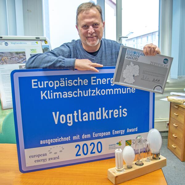 Bild vergr&ouml;&szlig;ern: Unter Leitung des Energiebeauftragten des Landkreises Uwe Hergert arbeitet ein Energieteam an der kontinuierlichen Weiterentwicklung des Prozesses.