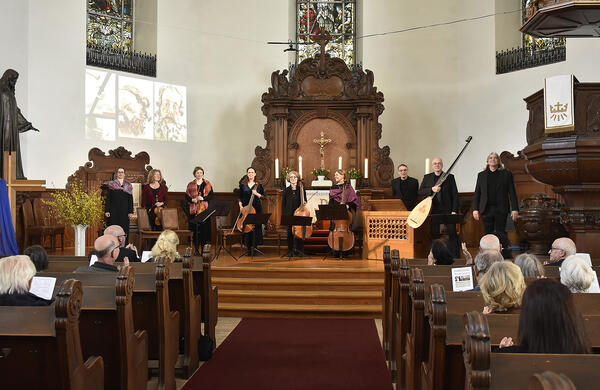 Bild vergr&ouml;&szlig;ern: Benefizkonzert in der Johanniskirche in Adorf/V.