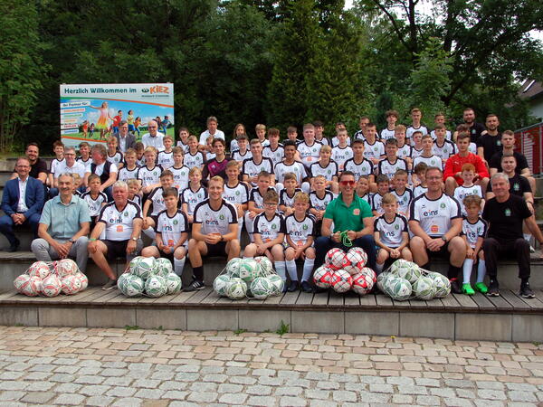 Bild vergr&ouml;&szlig;ern: Die Fu&szlig;ballferienschule findet in diesem Jahr bereits zum 32. Mal statt.