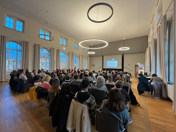 Bild vergr&ouml;&szlig;ern: Der Demenzdialog war gut besucht.