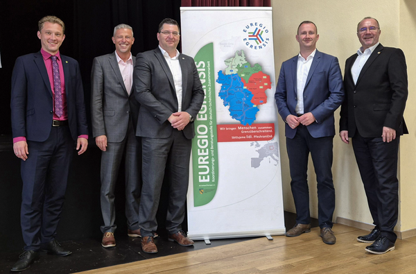 Bild vergr&ouml;&szlig;ern: Pr&auml;sidium der EUREGIO EGRENSIS