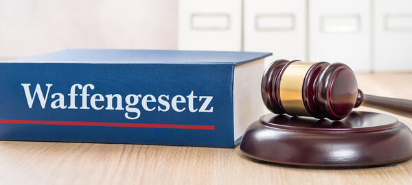 Bild vergr&ouml;&szlig;ern: �nderung im Waffengesetz verbietet Springmesser