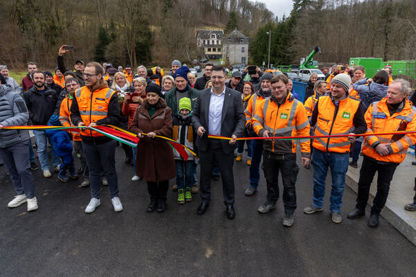 Bild vergr&ouml;&szlig;ern: Die Br&uuml;cke an der Barthm&uuml;hle ist wieder f&uuml;r den Verkehr freigegeben.
