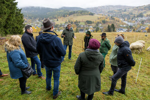 Bild vergr&ouml;&szlig;ern: Der Auftakt erfolgte bei der H&uuml;tegemeinschaft Oberes Vogtland in Klingenthal, wo Weidekultur als Beitrag zu Landschaftspflege und regionaler Wertsch&ouml;pfung im Fokus stand.