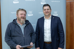 Bild vergr&ouml;&szlig;ern: Jens G&ouml;bel B&uuml;rgermeister der Gemeinde Limbach und Landrat Thomas Hennig