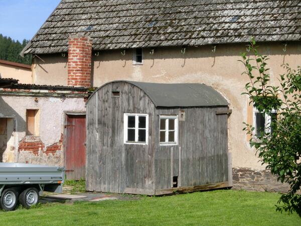 Bild vergr&ouml;&szlig;ern: Die Baracke am alten Standort in Mehlteuer/Oberpirk.